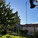 Le Vieux Chateau