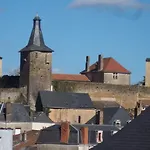 Le Vieux Chateau 3*