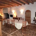 Le Vieux Chateau Bed & Breakfast Airvault