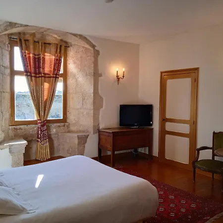 Le Vieux Chateau Couette-café