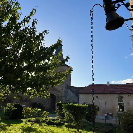 Le Vieux Chateau
