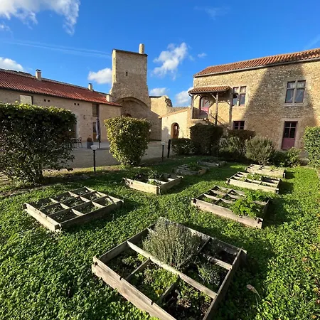 Le Vieux Chateau