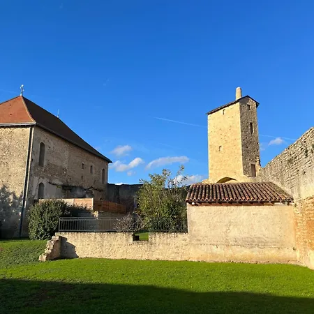 Le Vieux Chateau Couette-café 3*