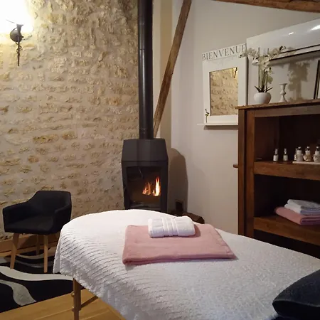 Le Vieux Chateau Bed and breakfast 3*