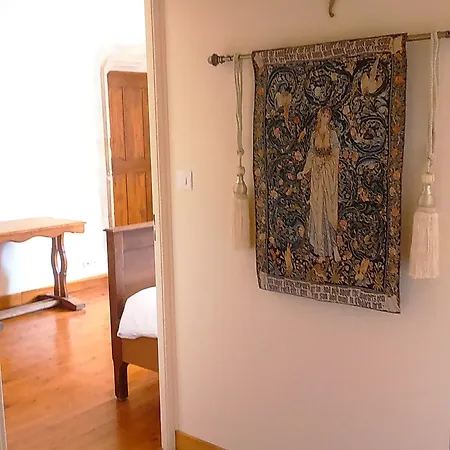 Le Vieux Chateau Bed and breakfast