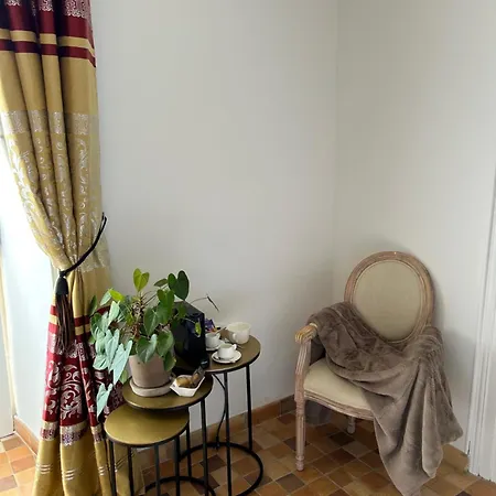 Le Vieux Chateau Bed & Breakfast Airvault