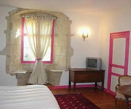Le Vieux Chateau 3*