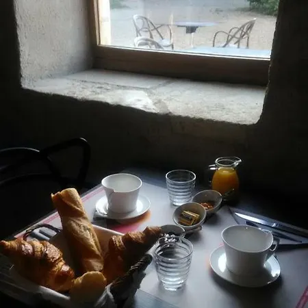 Le Vieux Chateau 3*