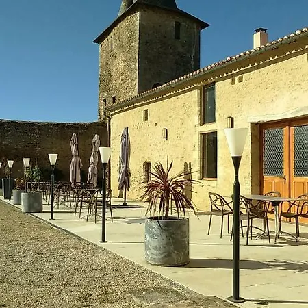 Alojamento de Acomodação e Pequeno-almoço Le Vieux Chateau Airvault