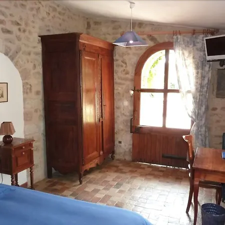 Couette-café Le Vieux Chateau 3*
